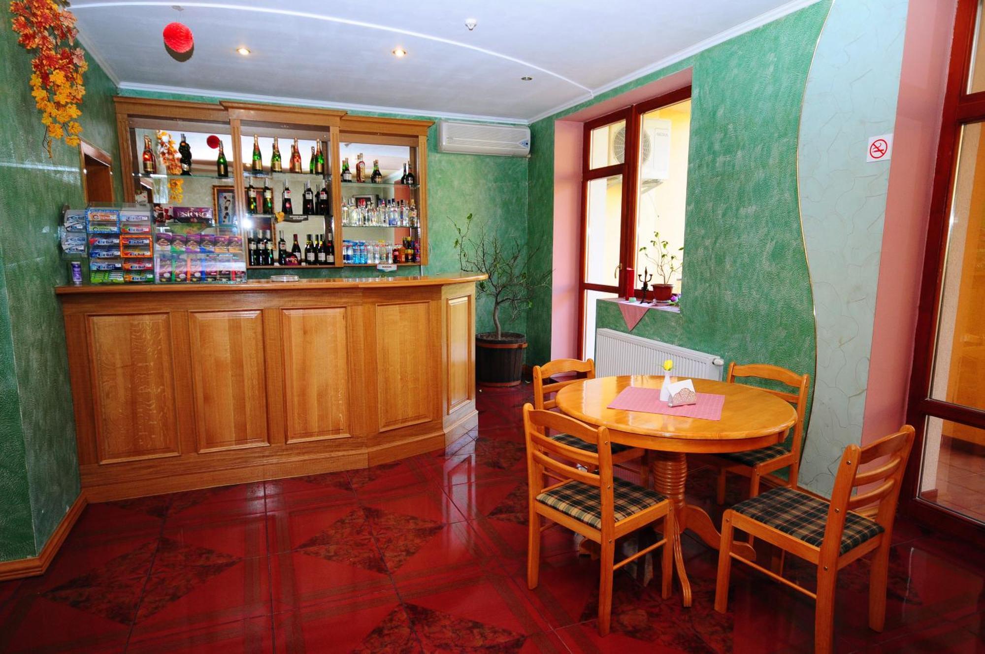 Chervona Gora Hotel *