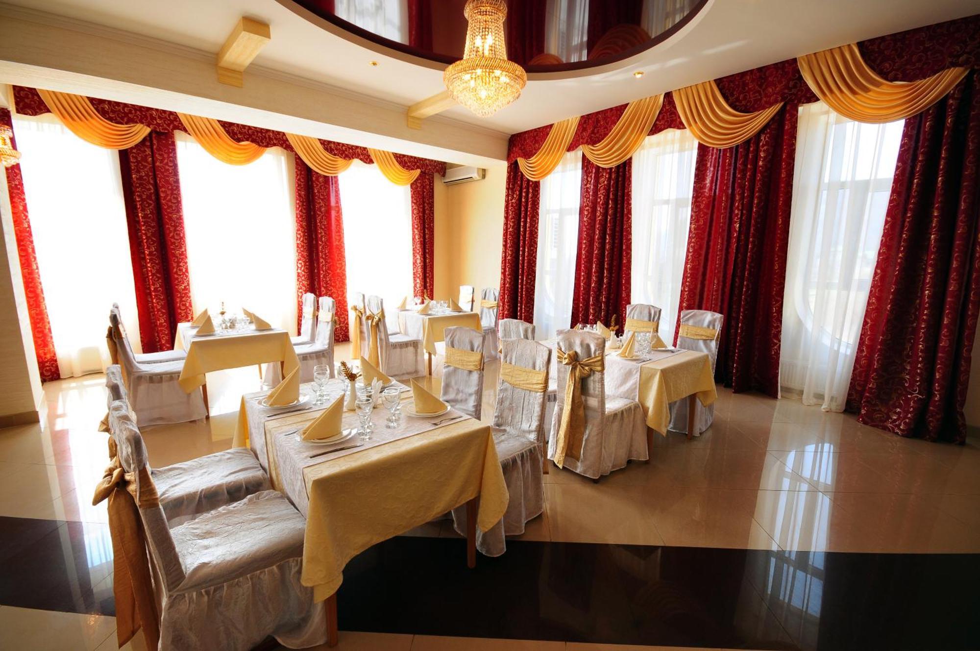 Chervona Gora Hotel *
